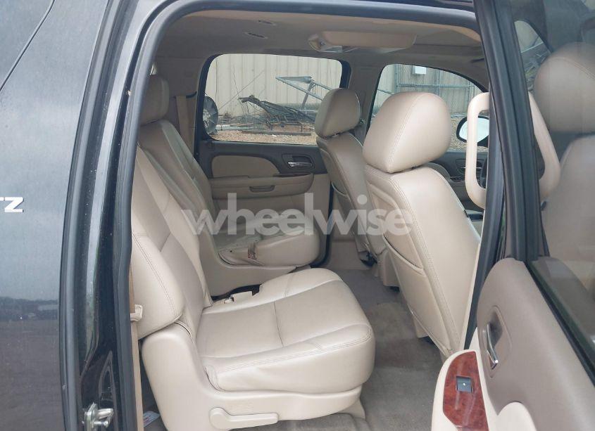 Photo 8 of 2012 Chevrolet Suburban 1500 LTZ (VIN 1GNSKKE75CR218043)