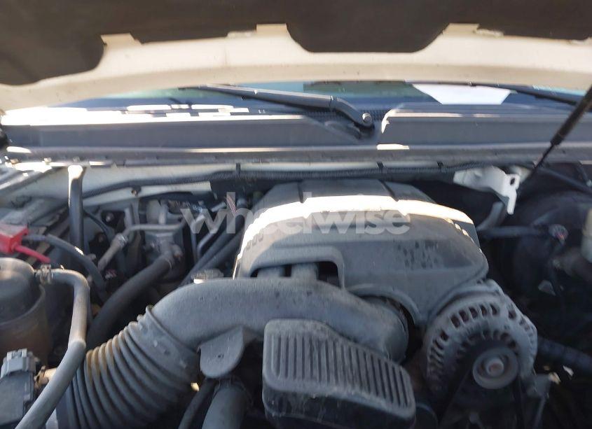 Photo 10 of 2013 Chevrolet Suburban 1500 LTZ (VIN 1GNSKKE75DR211952)