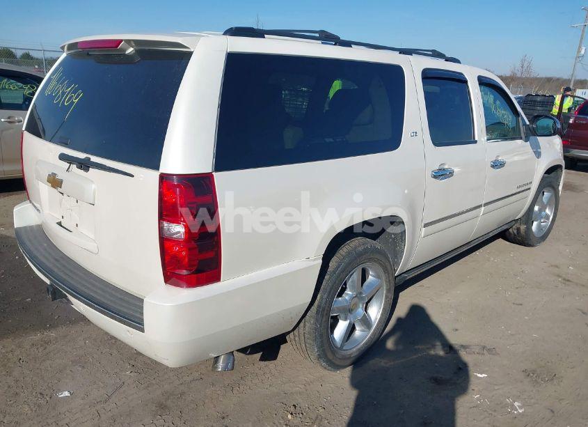Photo 4 of 2013 Chevrolet Suburban 1500 LTZ (VIN 1GNSKKE75DR211952)