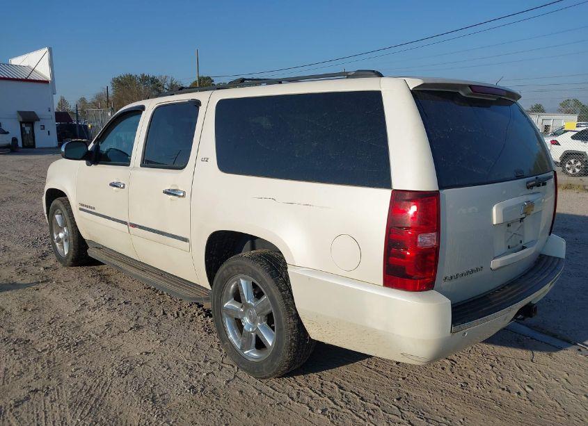 Photo 3 of 2013 Chevrolet Suburban 1500 LTZ (VIN 1GNSKKE75DR261198)
