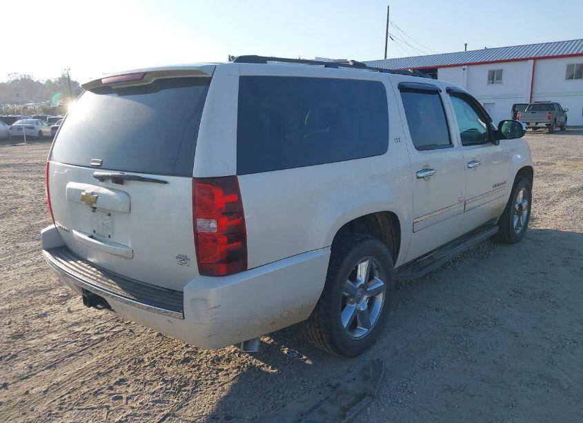 Photo 4 of 2013 Chevrolet Suburban 1500 LTZ (VIN 1GNSKKE75DR261198)