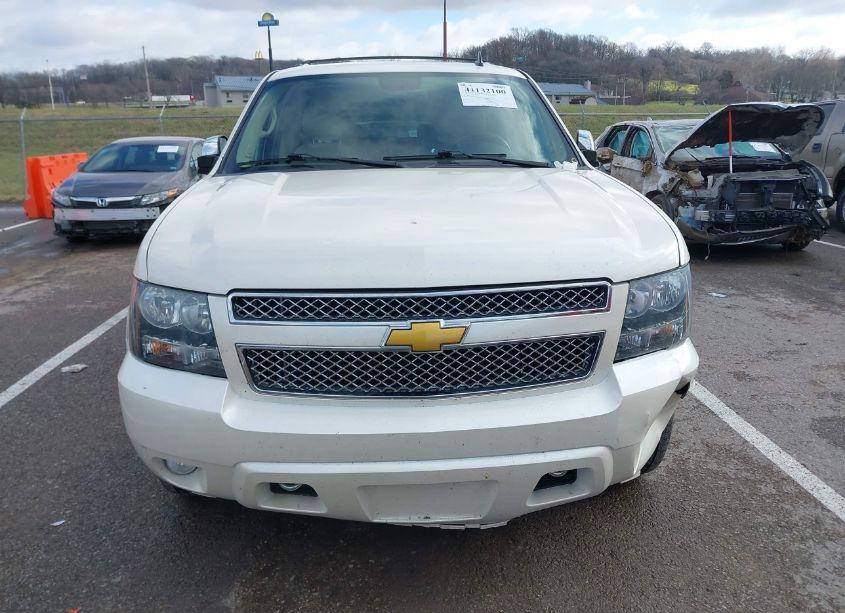 Photo 12 of 2014 Chevrolet Suburban 1500 LTZ (VIN 1GNSKKE75ER134680)