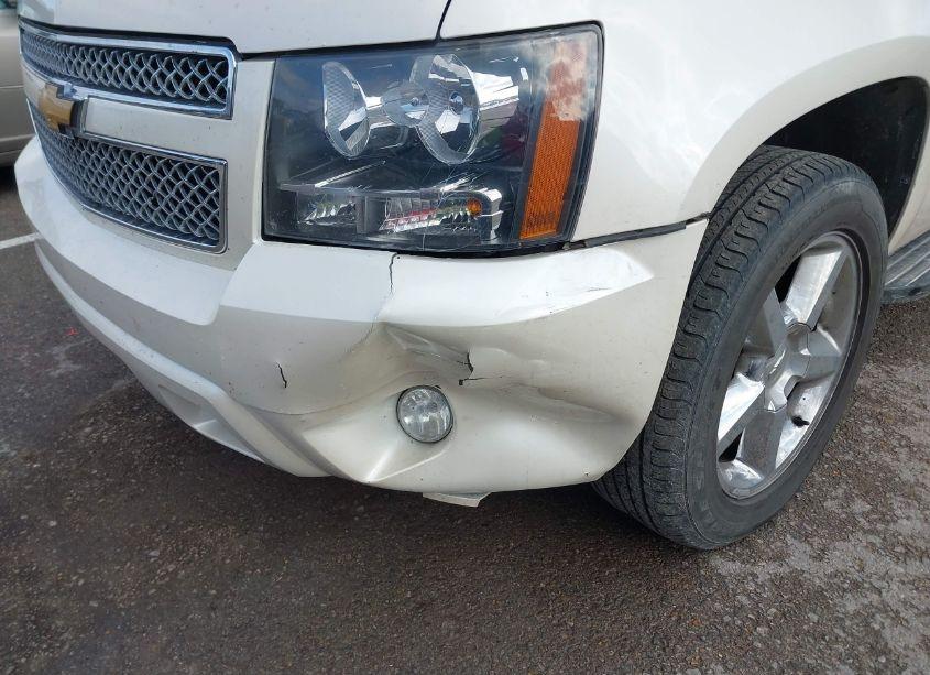 Photo 6 of 2014 Chevrolet Suburban 1500 LTZ (VIN 1GNSKKE75ER134680)