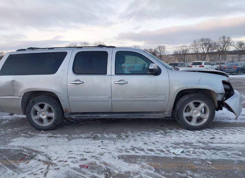 Photo 13 of 2013 Chevrolet Suburban 1500 LTZ (VIN 1GNSKKE77DR170966)