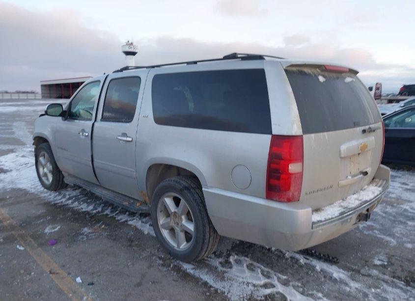 Photo 3 of 2013 Chevrolet Suburban 1500 LTZ (VIN 1GNSKKE77DR170966)