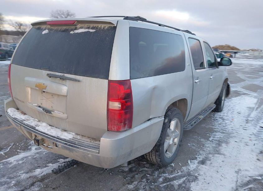 Photo 4 of 2013 Chevrolet Suburban 1500 LTZ (VIN 1GNSKKE77DR170966)