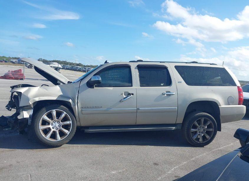 Photo 14 of 2013 Chevrolet Suburban 1500 LTZ (VIN 1GNSKKE78DR374904)