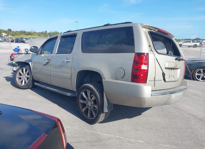 Photo 3 of 2013 Chevrolet Suburban 1500 LTZ (VIN 1GNSKKE78DR374904)