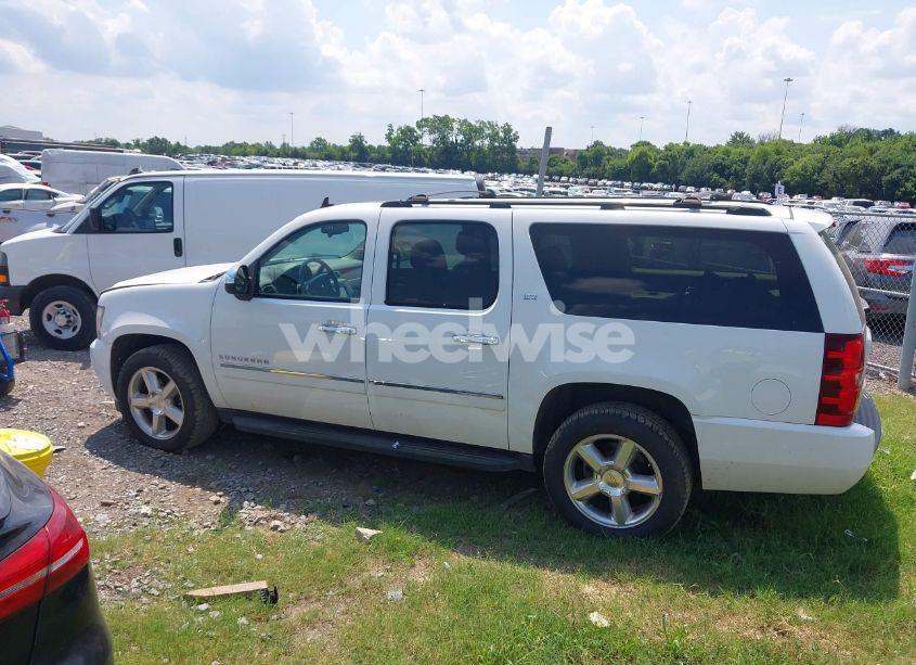 Photo 14 of 2014 Chevrolet Suburban 1500 LTZ (VIN 1GNSKKE78ER134057)