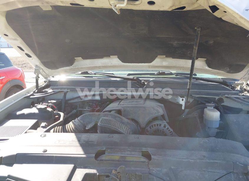 Photo 10 of 2013 Chevrolet Suburban 1500 LTZ (VIN 1GNSKKE79DR109201)