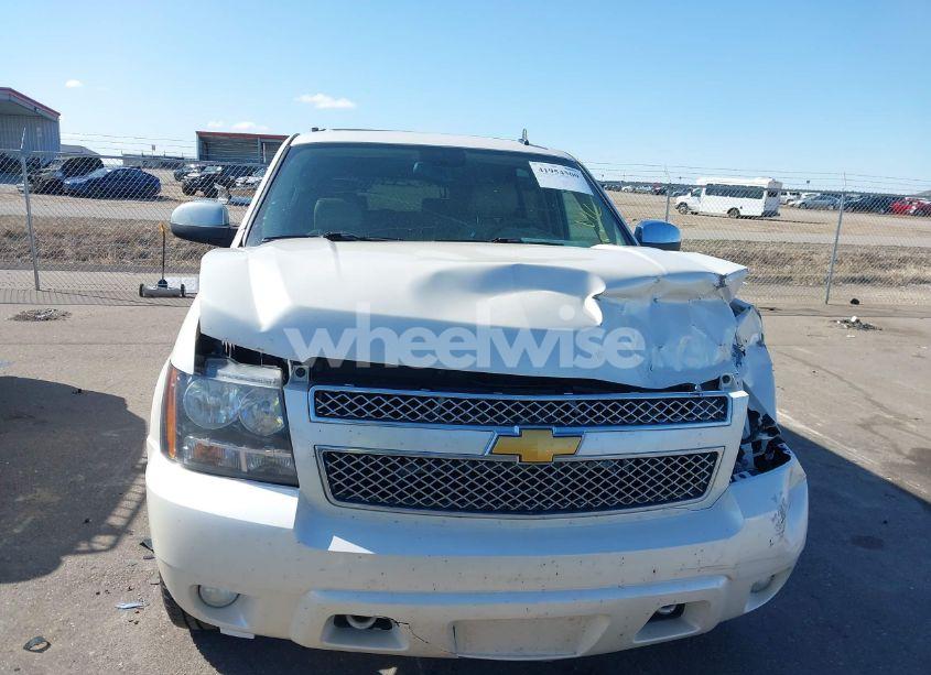 Photo 12 of 2013 Chevrolet Suburban 1500 LTZ (VIN 1GNSKKE79DR109201)