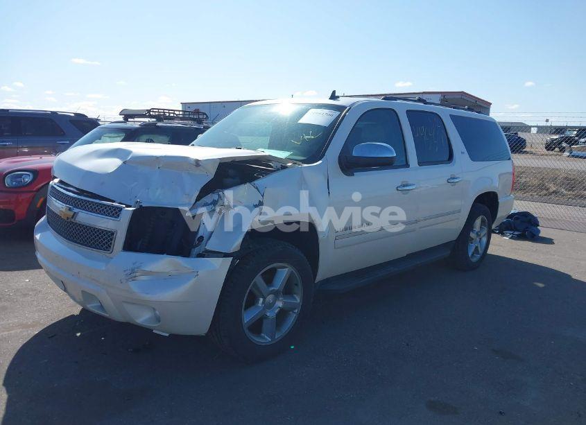 Photo 2 of 2013 Chevrolet Suburban 1500 LTZ (VIN 1GNSKKE79DR109201)
