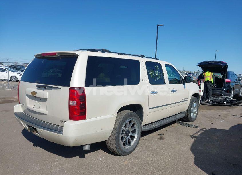 Photo 4 of 2013 Chevrolet Suburban 1500 LTZ (VIN 1GNSKKE79DR109201)