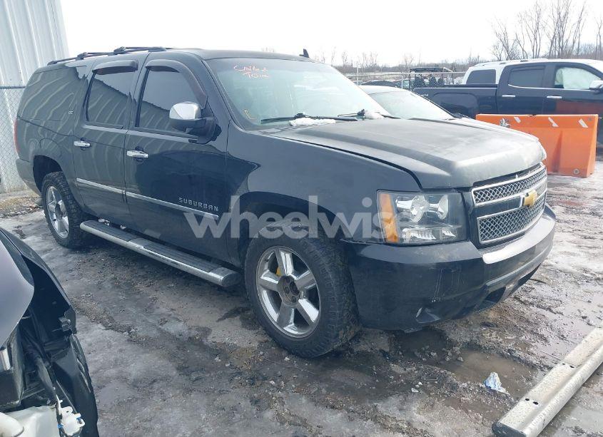 2013 Chevrolet Suburban 1500 LTZ (VIN 1GNSKKE79DR183895) main photo