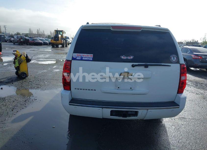 Photo 17 of 2014 Chevrolet Suburban 1500 LTZ (VIN 1GNSKKE79ER139252)