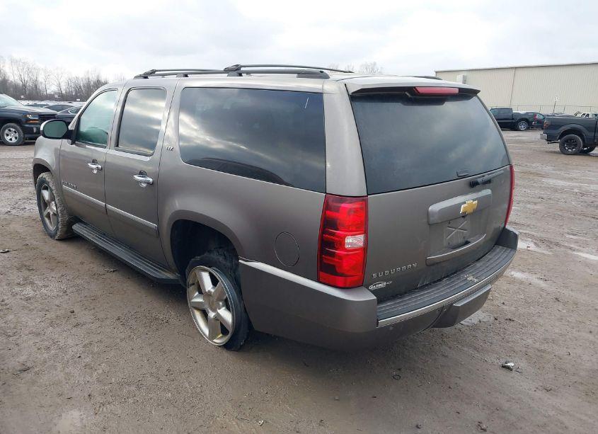 Photo 3 of 2012 Chevrolet Suburban 1500 LTZ (VIN 1GNSKKE7XCR201917)
