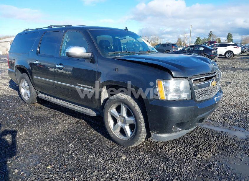 2013 Chevrolet Suburban 1500 LTZ (VIN 1GNSKKE7XDR211929) main photo