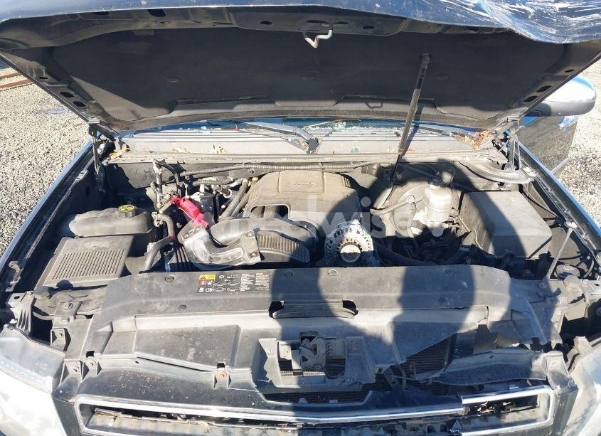 Photo 10 of 2013 Chevrolet Suburban 1500 LTZ (VIN 1GNSKKE7XDR211929)