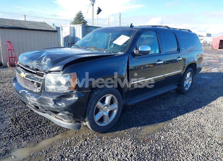 Photo 2 of 2013 Chevrolet Suburban 1500 LTZ (VIN 1GNSKKE7XDR211929)