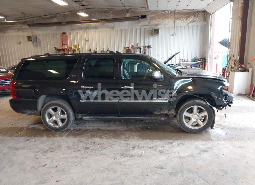 Photo 13 of 2013 Chevrolet Suburban 1500 LTZ (VIN 1GNSKKE7XDR290003)