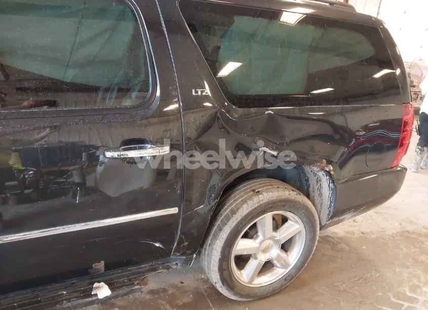 Photo 6 of 2013 Chevrolet Suburban 1500 LTZ (VIN 1GNSKKE7XDR290003)