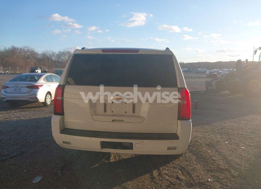 Photo 16 of 2019 Chevrolet Suburban COMMERCIAL FLEET (VIN 1GNSKKEC3KR279029)