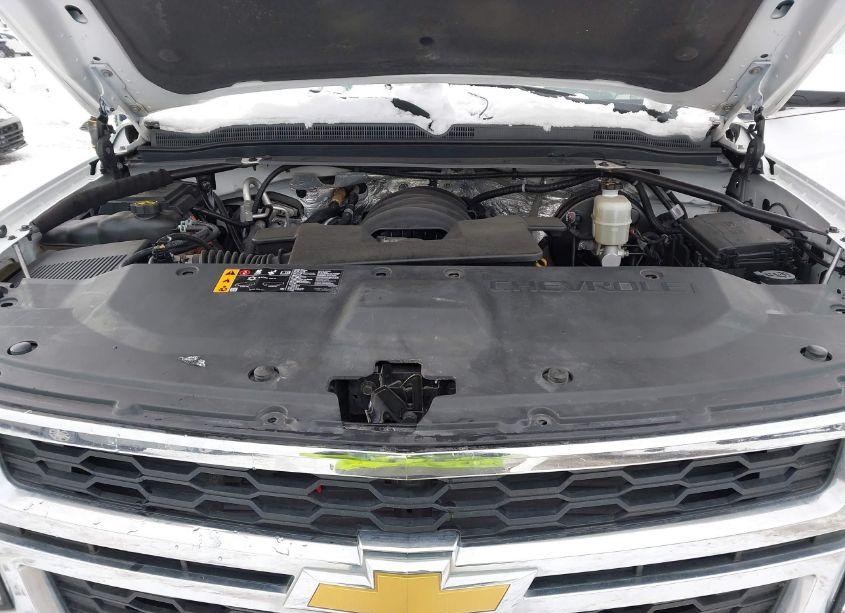 Photo 10 of 2017 Chevrolet Suburban COMMERCIAL FLEET (VIN 1GNSKKEC6HR355691)