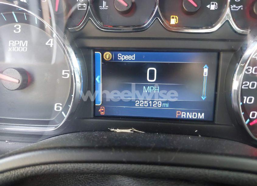 Photo 16 of 2015 Chevrolet Suburban 1500 LTZ (VIN 1GNSKKKC0FR262005)