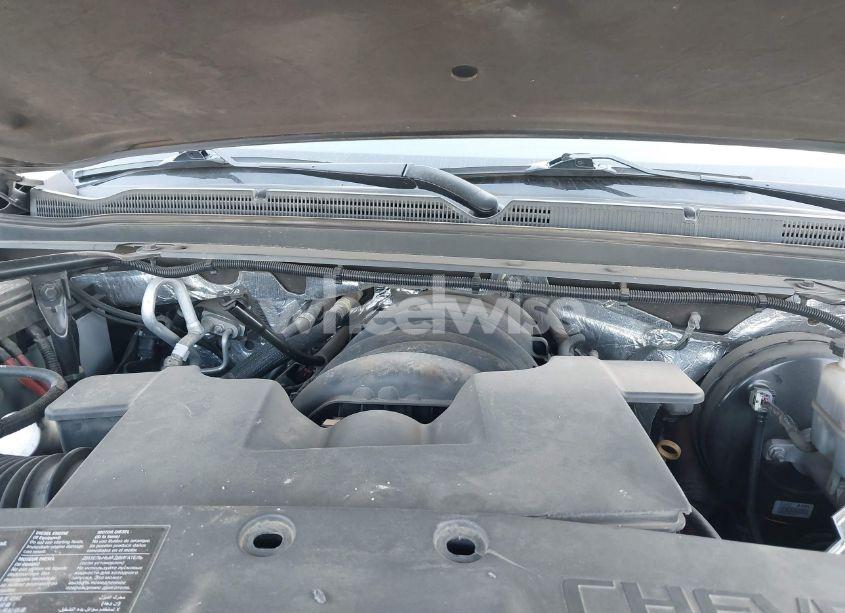 Photo 10 of 2015 Chevrolet Suburban 1500 LTZ (VIN 1GNSKKKC1FR628182)