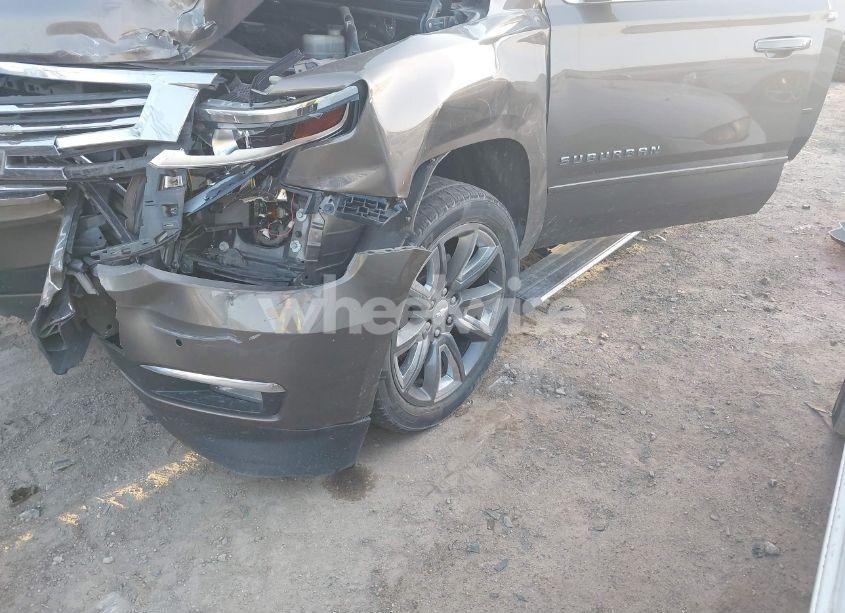 Photo 2 of 2015 Chevrolet Suburban 1500 LTZ (VIN 1GNSKKKC1FR628182)