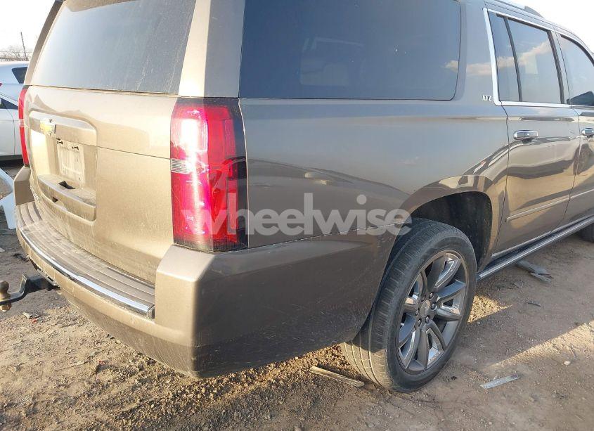 Photo 4 of 2015 Chevrolet Suburban 1500 LTZ (VIN 1GNSKKKC1FR628182)