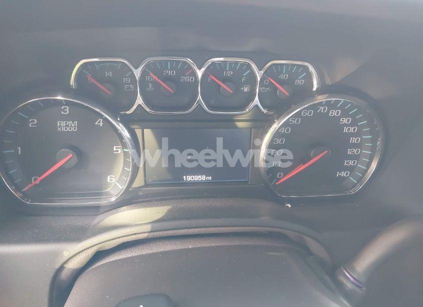 Photo 7 of 2015 Chevrolet Suburban 1500 LTZ (VIN 1GNSKKKC1FR628182)