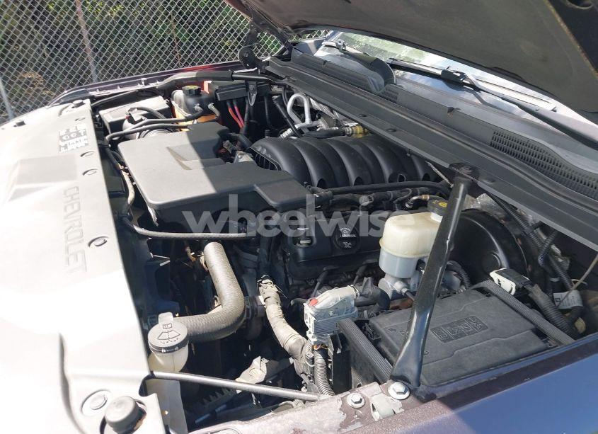 Photo 10 of 2015 Chevrolet Suburban 1500 LTZ (VIN 1GNSKKKC2FR158941)