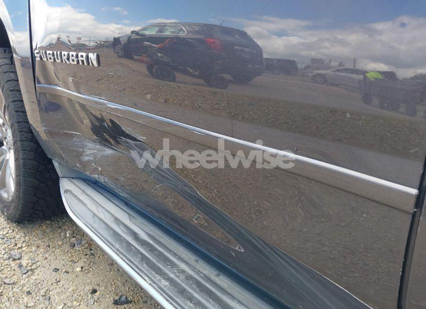 Photo 19 of 2015 Chevrolet Suburban 1500 LTZ (VIN 1GNSKKKC2FR158941)