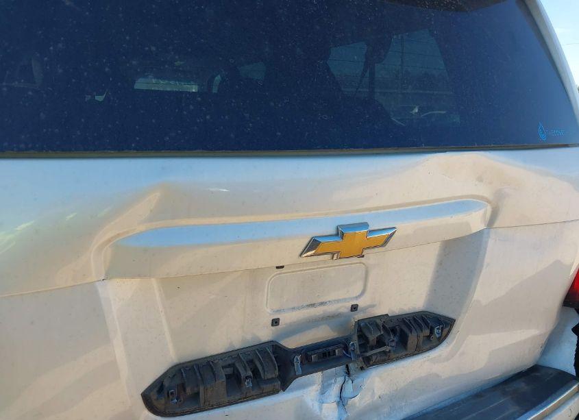 Photo 20 of 2015 Chevrolet Suburban 1500 LTZ (VIN 1GNSKKKC2FR717095)