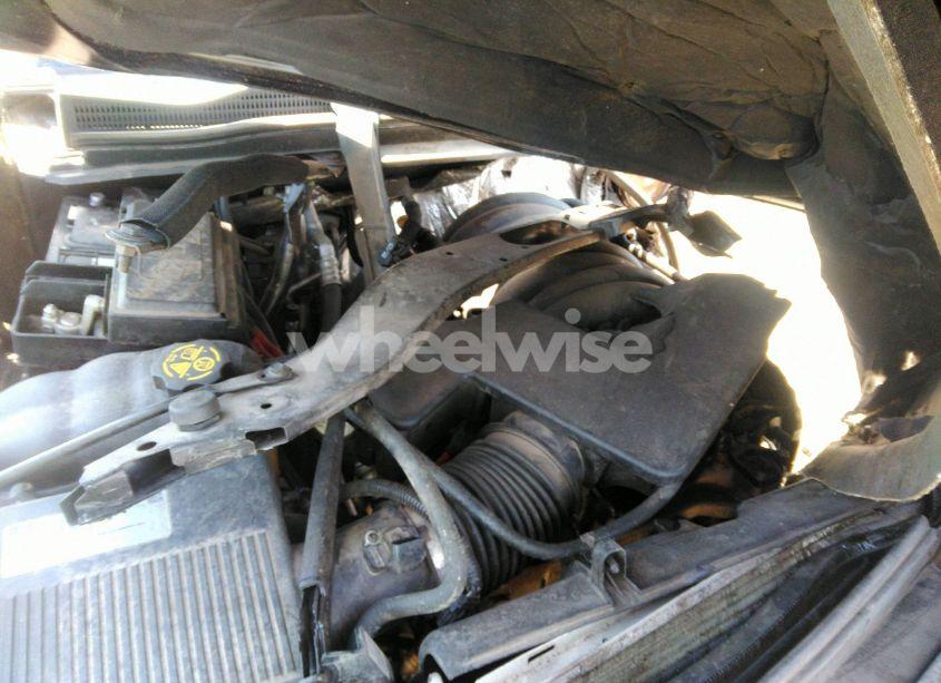 Photo 10 of 2015 Chevrolet Suburban 1500 LTZ (VIN 1GNSKKKC4FR550853)