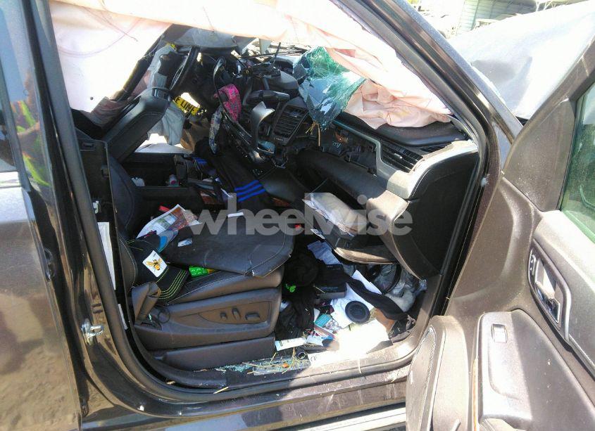 Photo 5 of 2015 Chevrolet Suburban 1500 LTZ (VIN 1GNSKKKC4FR550853)