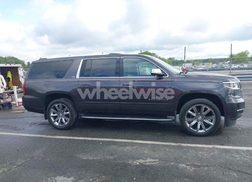 Photo 13 of 2015 Chevrolet Suburban 1500 LTZ (VIN 1GNSKKKC4FR589913)