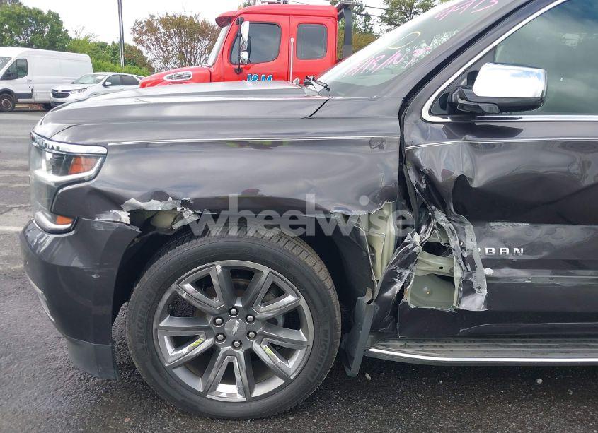 Photo 6 of 2015 Chevrolet Suburban 1500 LTZ (VIN 1GNSKKKC4FR589913)