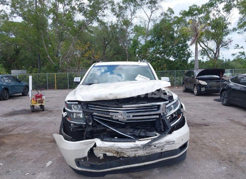 Photo 6 of 2015 Chevrolet Suburban 1500 LTZ (VIN 1GNSKKKC4FR687923)