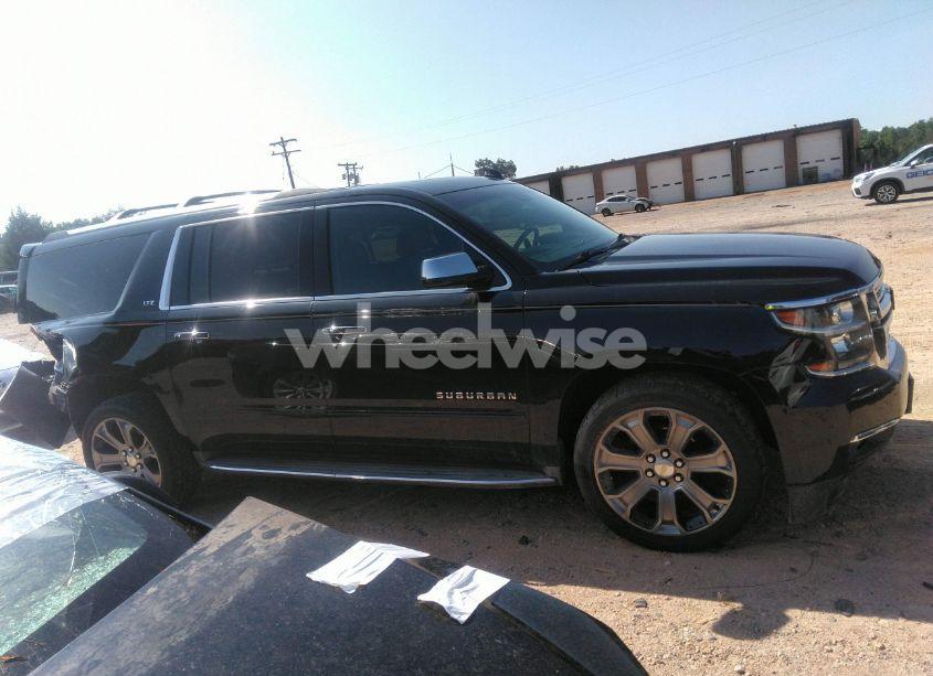 Photo 13 of 2015 Chevrolet Suburban 1500 LTZ (VIN 1GNSKKKC6FR269377)