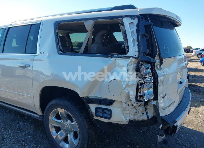 Photo 6 of 2015 Chevrolet Suburban 1500 LTZ (VIN 1GNSKKKC6FR573888)