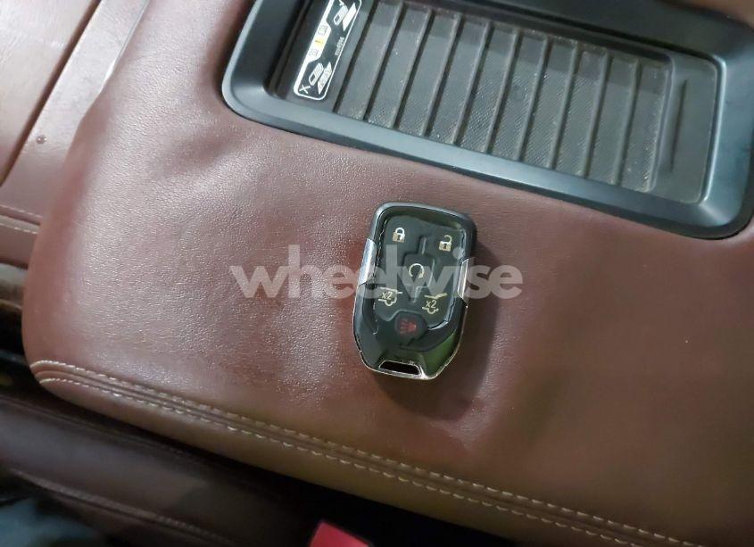 Photo 11 of 2015 Chevrolet Suburban 1500 LTZ (VIN 1GNSKKKC6FR574412)