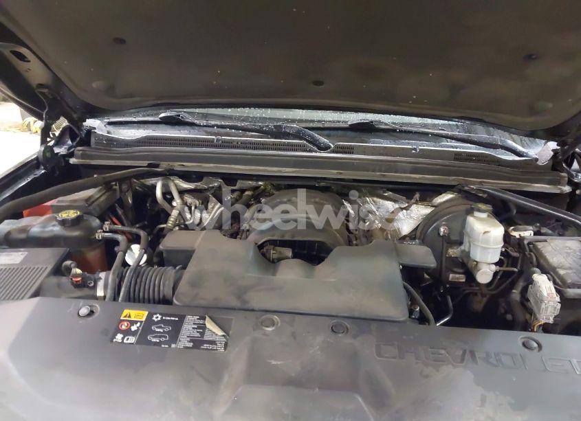 Photo 10 of 2015 Chevrolet Suburban 1500 LTZ (VIN 1GNSKKKC8FR254637)