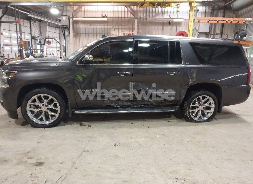 Photo 6 of 2015 Chevrolet Suburban 1500 LTZ (VIN 1GNSKKKC8FR254637)