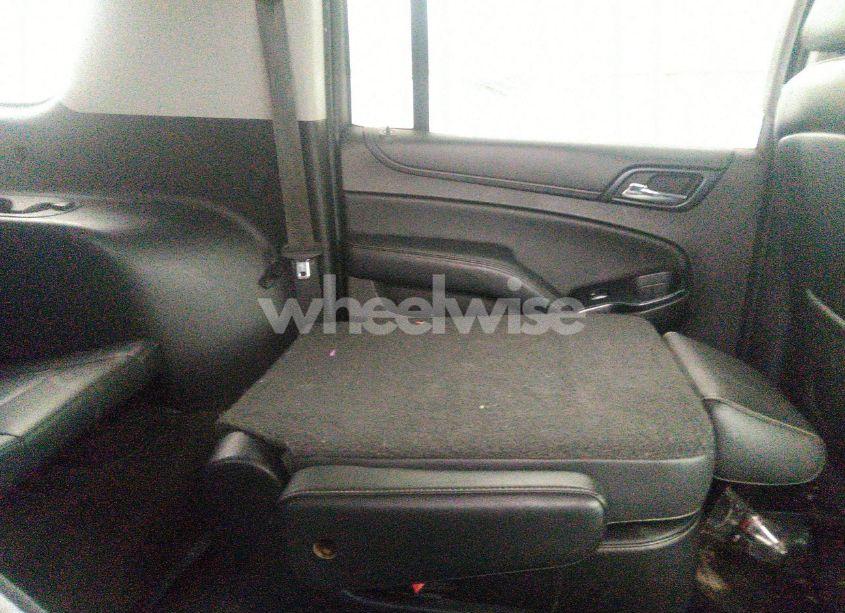 Photo 8 of 2015 Chevrolet Suburban 1500 LTZ (VIN 1GNSKKKC8FR518889)