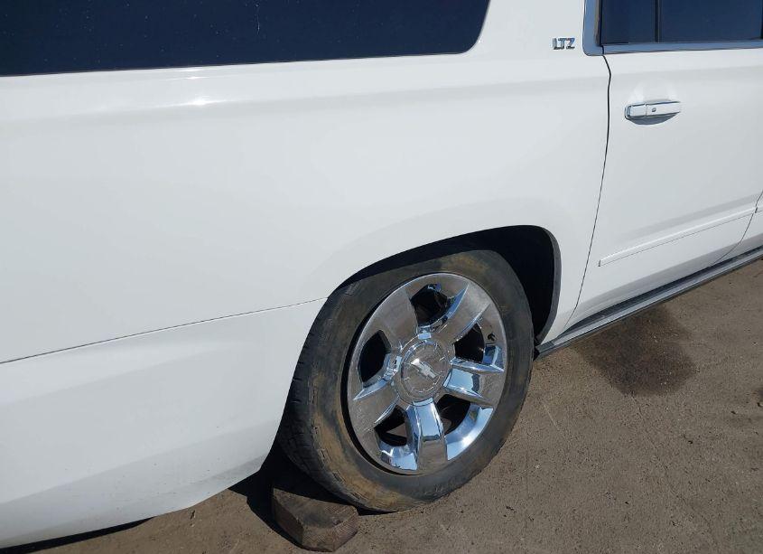 Photo 19 of 2015 Chevrolet Suburban 1500 LTZ (VIN 1GNSKKKC8FR603425)