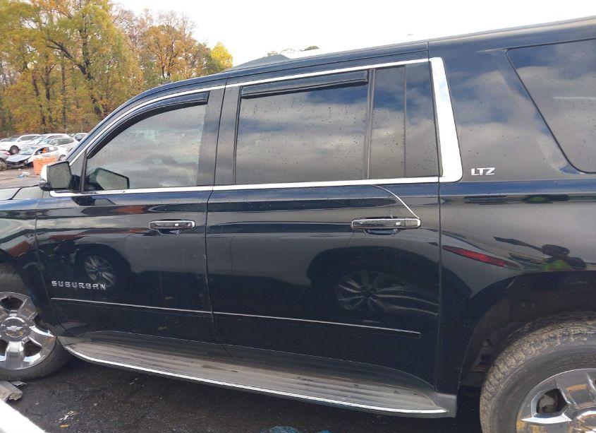 Photo 14 of 2015 Chevrolet Suburban 1500 LTZ (VIN 1GNSKKKC9FR214776)