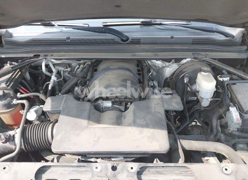 Photo 10 of 2015 Chevrolet Suburban 1500 LTZ (VIN 1GNSKKKC9FR519730)