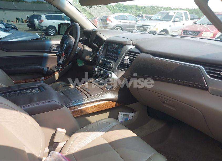 Photo 5 of 2015 Chevrolet Suburban 1500 LTZ (VIN 1GNSKKKC9FR519730)